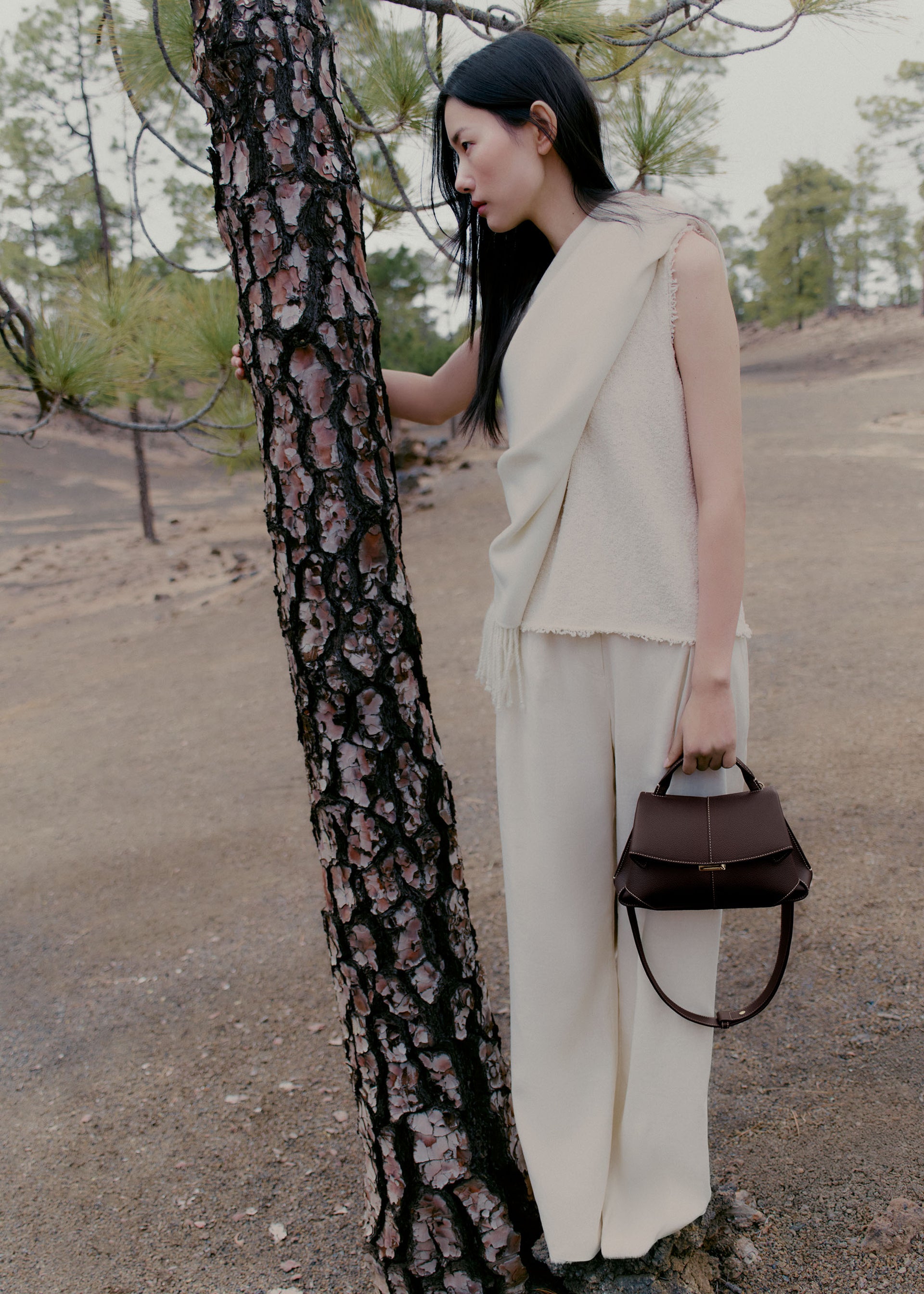 Mokki Mini - Textured Ebony