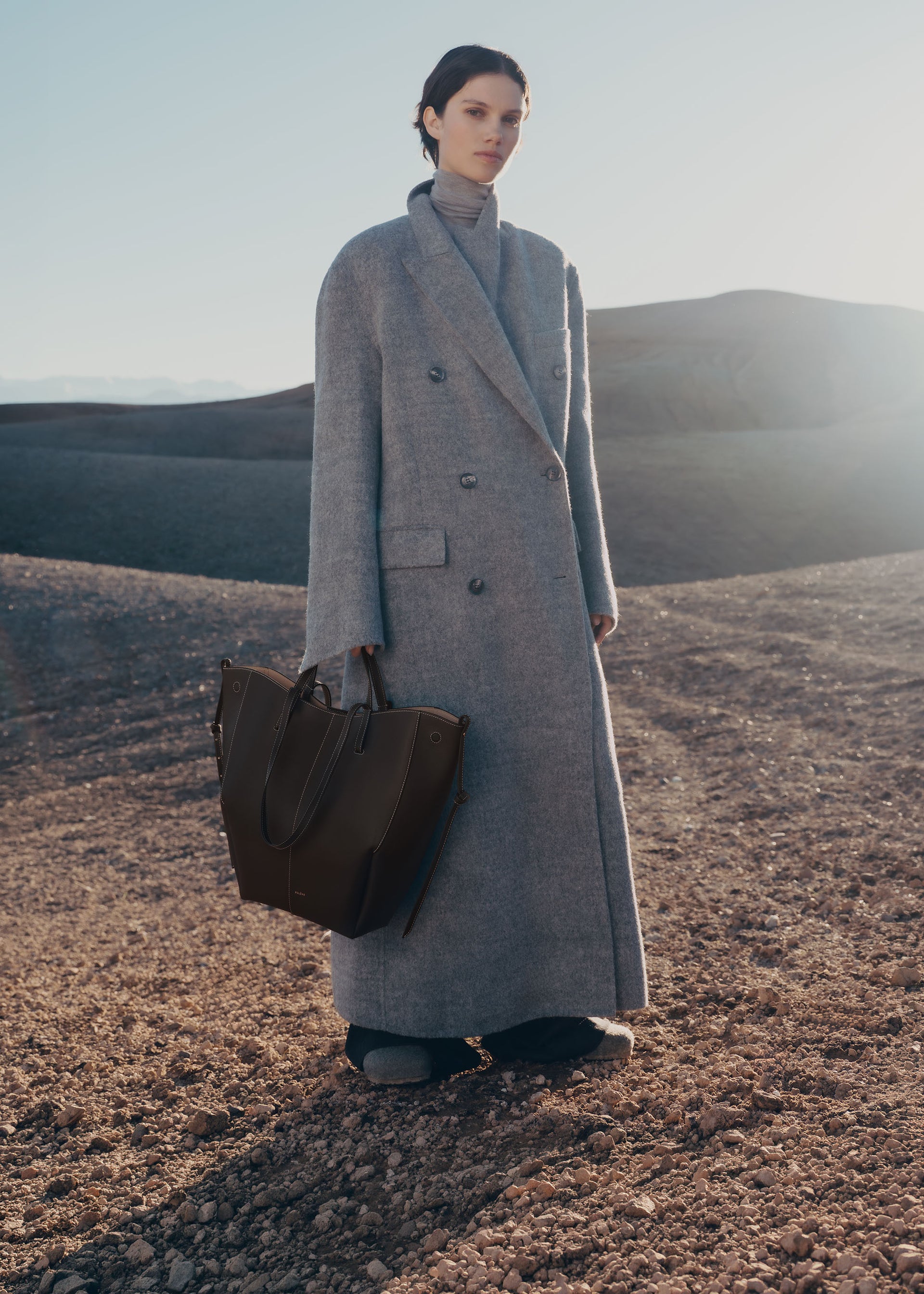 Cyme Tote - Textured Ebony