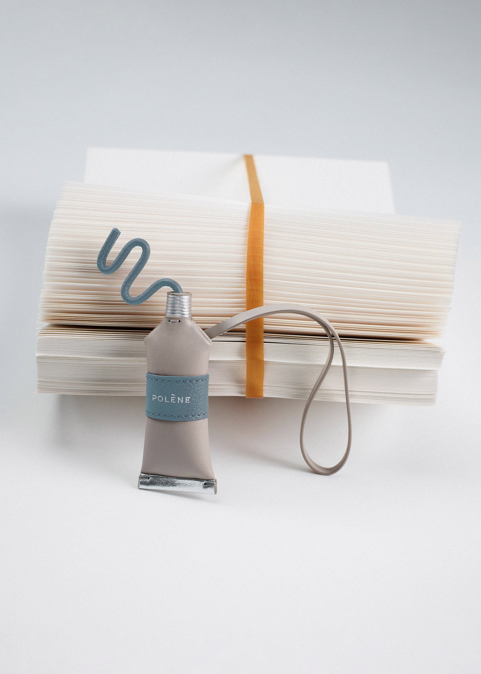 The Painter Charm - Ash Blue