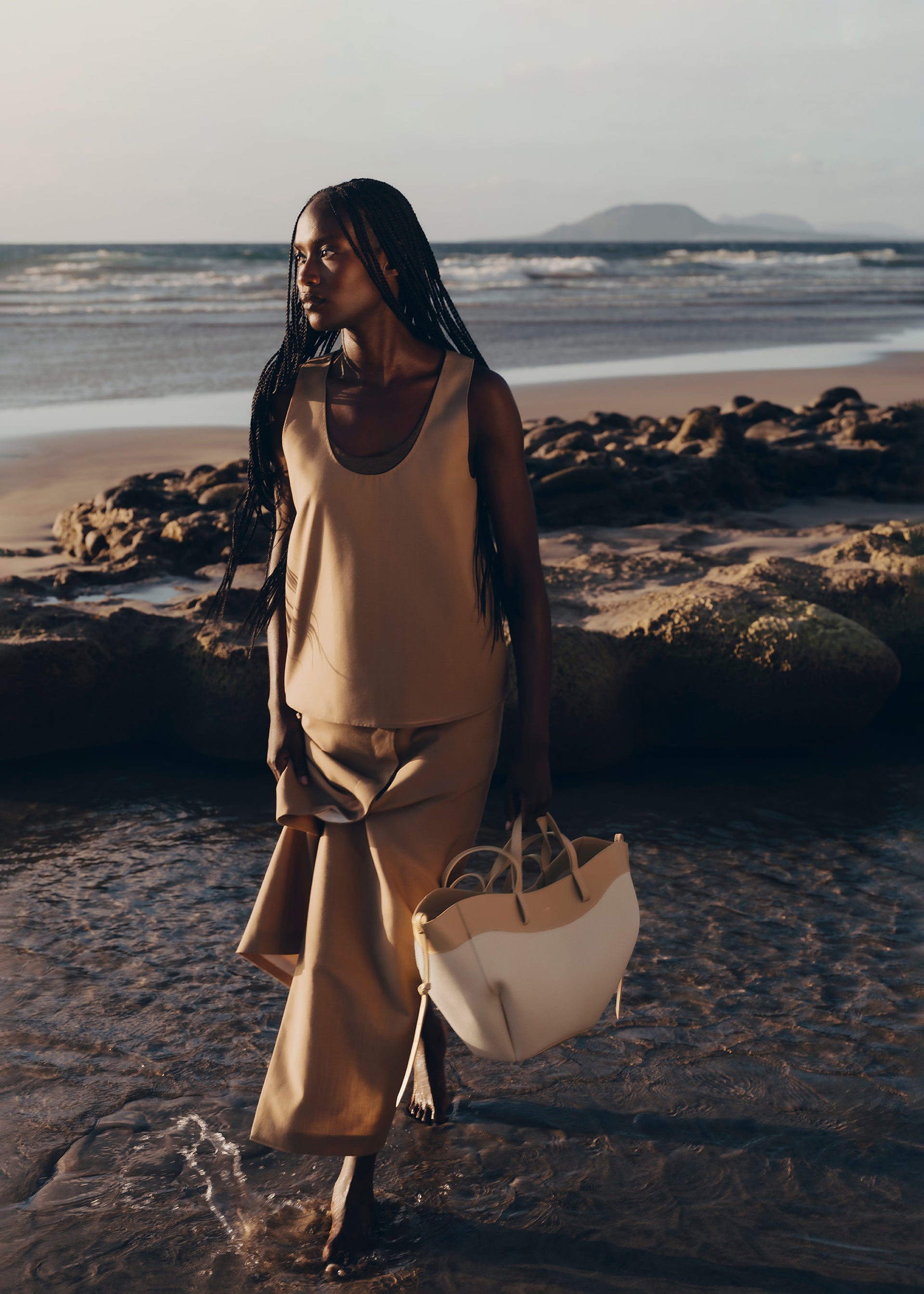 Cyme - Beige Canvas
