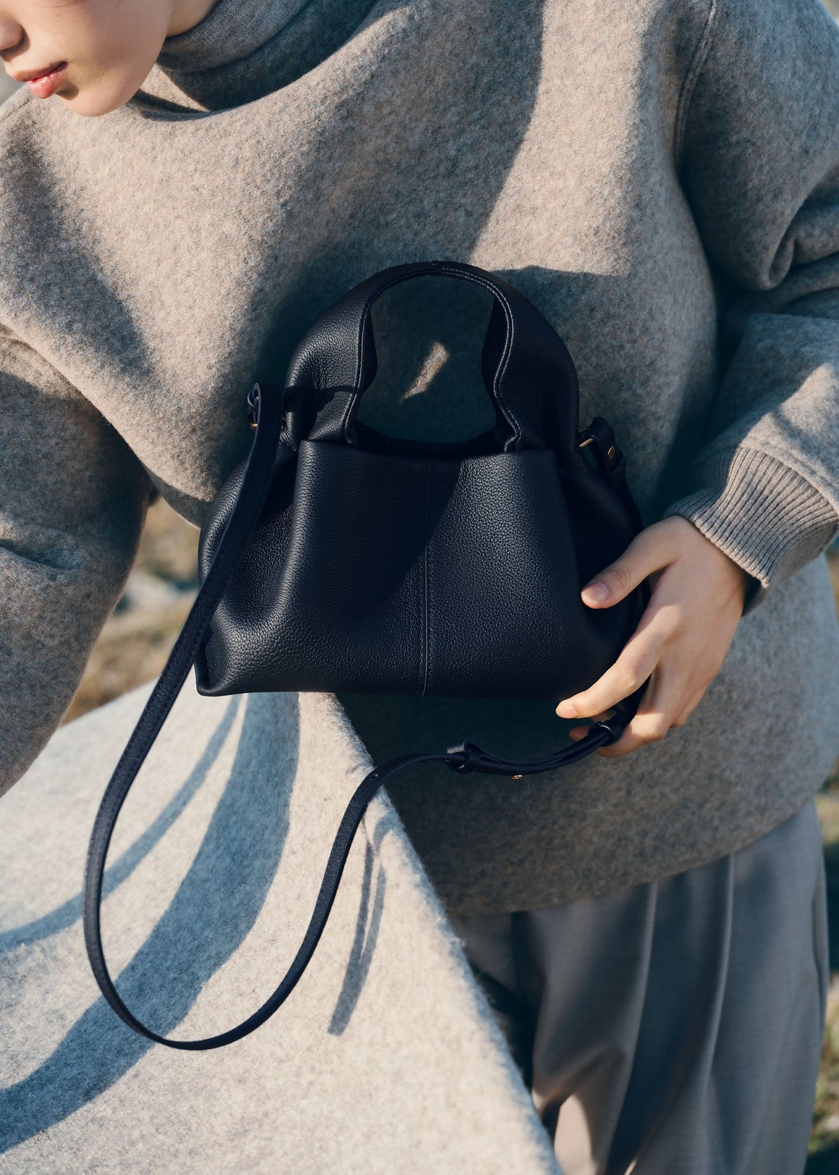 Numéro Neuf Mini - Textured Deep Blue